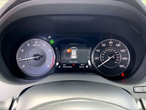 Used 2025 Acura RDX SH-AWD image 25
