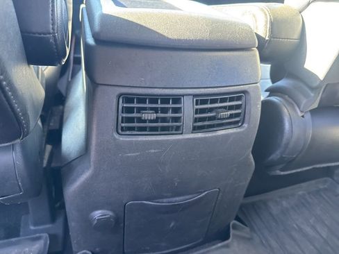 Used 2011 Nissan Titan S image 20