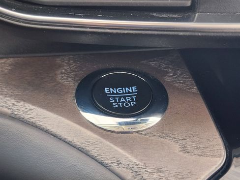 Certified 2022 Ford Explorer Platinum w/ Equipment Group 601A image 26