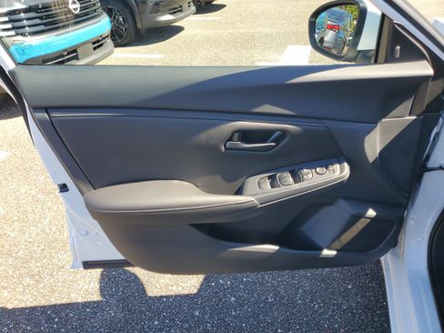 New 2025 Nissan Sentra S image 13