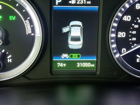 Used 2019 Hyundai Sonata Limited w/ Ultimate Package 02 FWD image 14