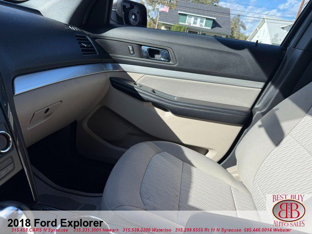 Used 2018 Ford Explorer 4WD w/ Class II Trailer Tow Package image 17