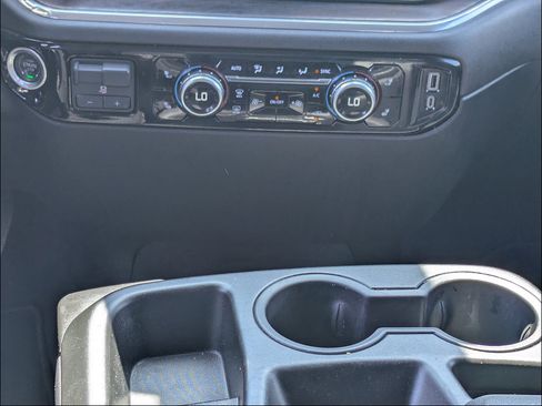 Used 2025 GMC Sierra 1500 SLT RWD image 19