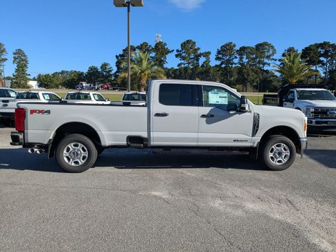 New 2026 Ford F250 XLT w/ FX4 Off-Road Package image 4
