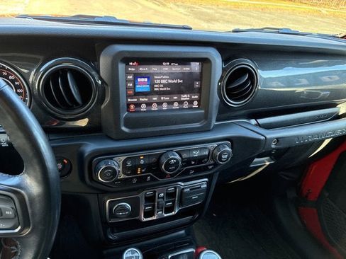 Certified 2020 Jeep Wrangler Unlimited Sport image 23