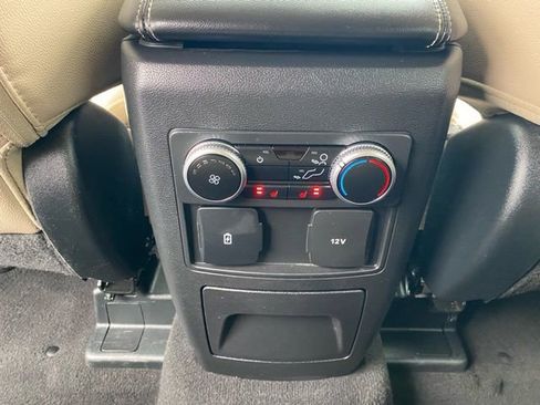 Used 2023 Ford Explorer Limited image 25