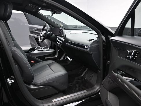 Certified 2024 Cadillac Lyriq Luxury AWD/4WD image 16