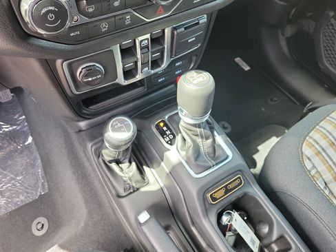New 2026 Jeep Gladiator Sport AWD/4WD image 20