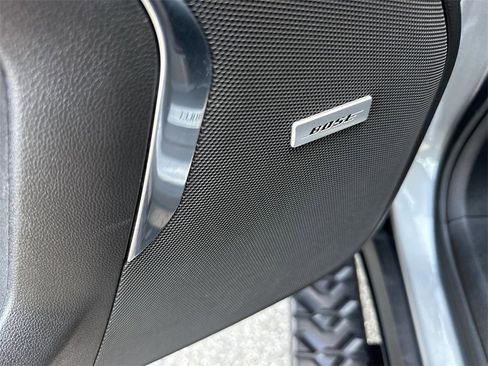 Used 2023 Chevrolet Suburban Z71 image 22