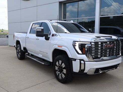 Used 2024 GMC Sierra 2500 Denali w/ Denali Reserve Package AWD/4WD image 7