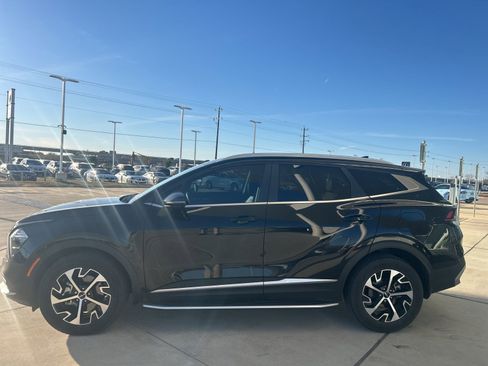 Used 2023 Kia Sportage EX image 6