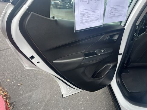 Used 2023 Chevrolet Bolt LT image 38