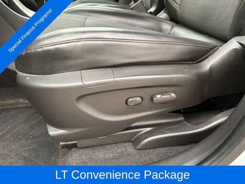 Used 2020 Chevrolet Trax LT w/ LT Convenience Package AWD/4WD image 13