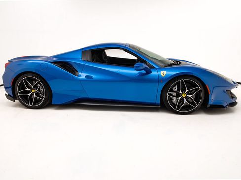 Certified 2019 Ferrari 488 Pista Spider RWD image 25