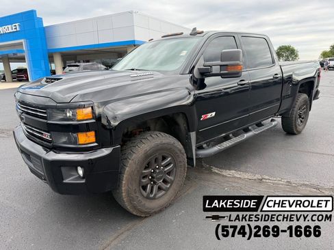Used 2019 Chevrolet Silverado 2500 LTZ w/ Midnight Edition AWD/4WD image 1