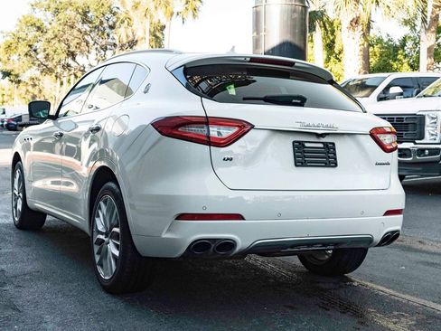Used 2019 Maserati Levante GranLusso AWD/4WD image 15