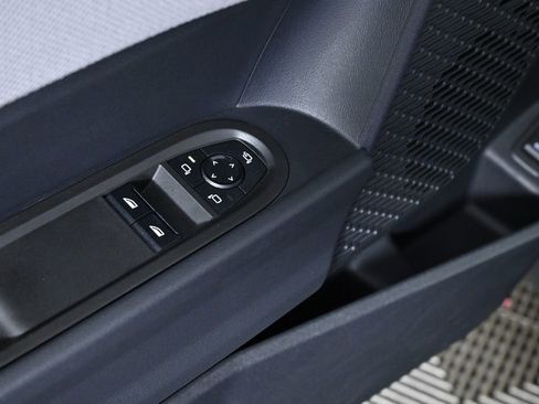 Certified 2025 MINI Cooper 2-Door Hardtop image 24