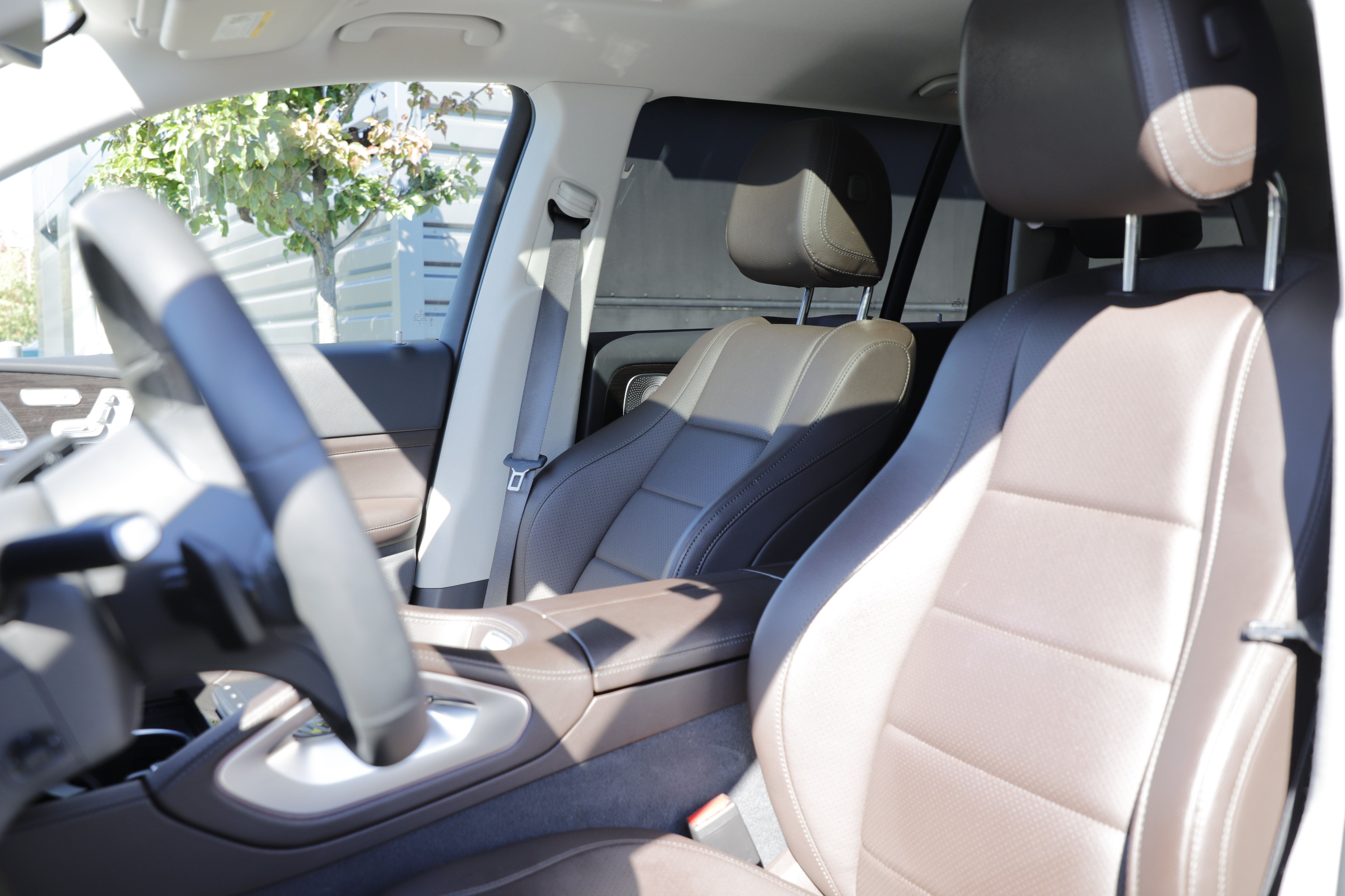 Used 2020 Mercedes-Benz GLS 450 4MATIC image 18