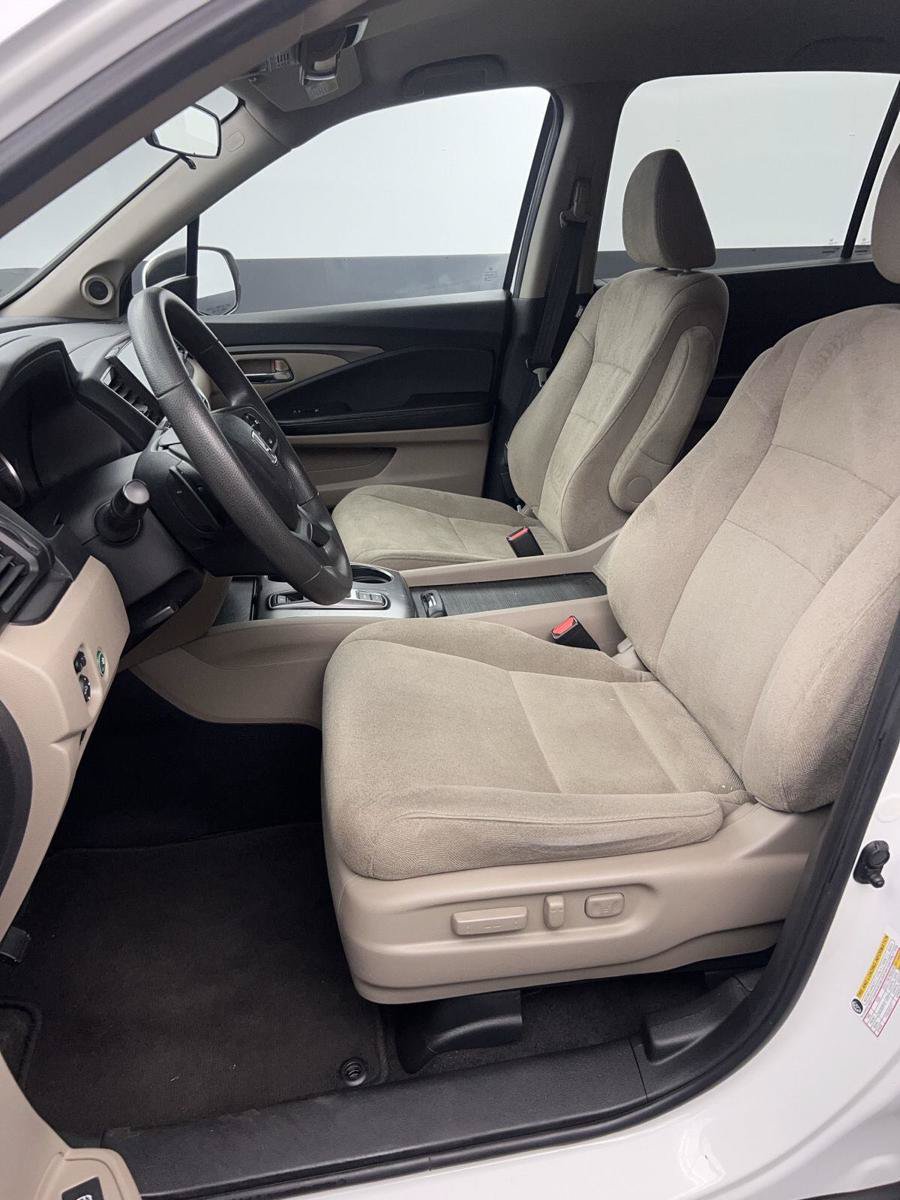 Used 2021 Honda Pilot EX image 16