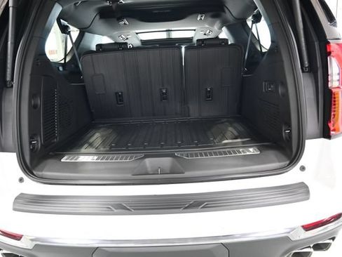 New 2026 GMC Yukon XL AT4 w/ AT4 Premium Plus Package AWD/4WD image 33