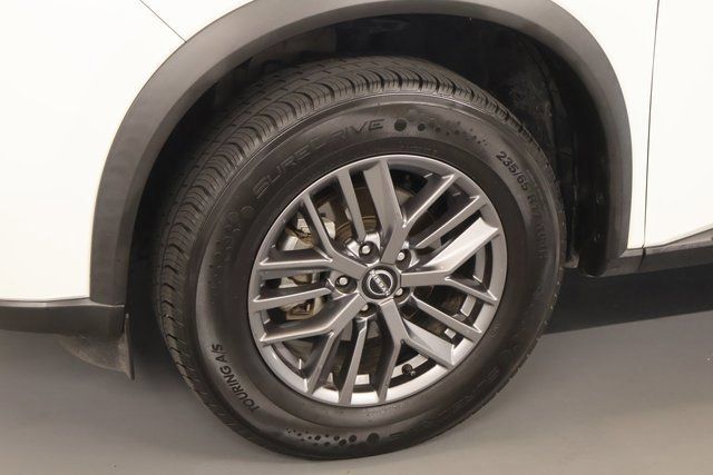 Used 2024 Nissan Rogue S AWD/4WD image 8
