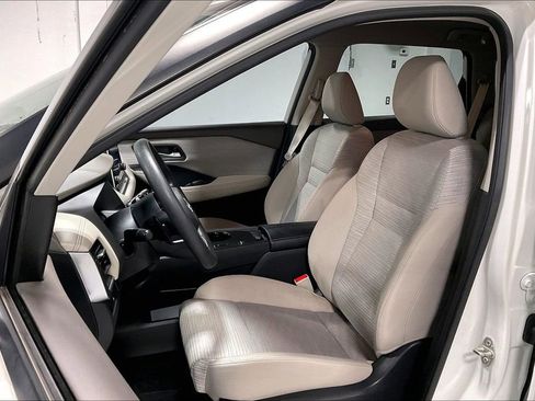 Used 2023 Nissan Rogue SV FWD image 28