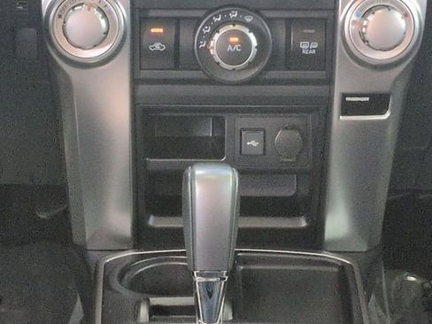Used 2022 Toyota 4Runner SR5 Premium w/ Moonroof Package RWD image 19