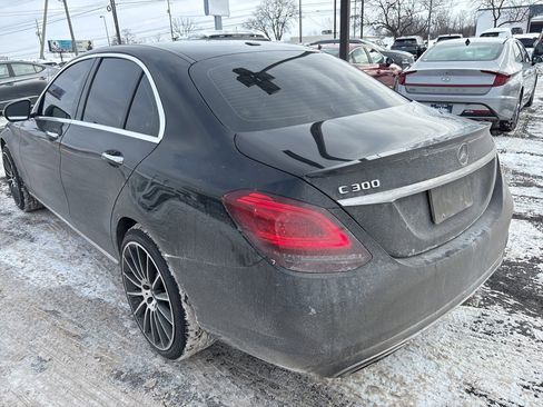 Used 2019 Mercedes-Benz C 300 4MATIC Sedan image 4