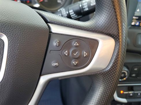 Used 2022 GMC Terrain SLE w/ LPO, Floor Liner Package image 25