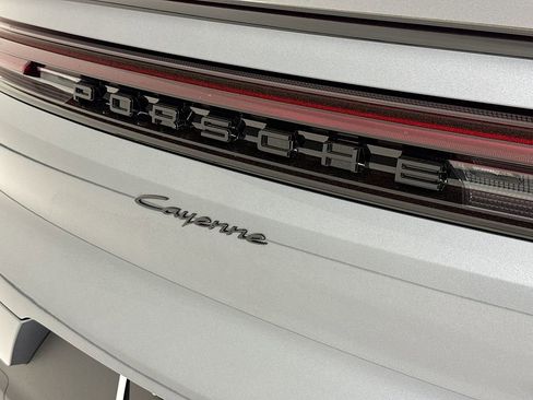 New 2026 Porsche Cayenne Coupe image 37