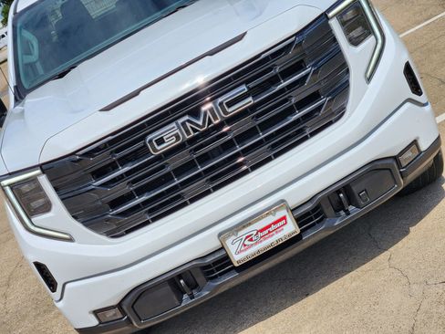 Used 2025 GMC Sierra 1500 Elevation AWD/4WD image 14