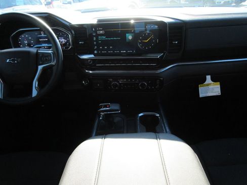 Certified 2025 Chevrolet Silverado 1500 LT Trail Boss w/ Convenience Package II image 19