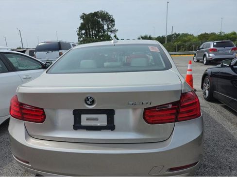 Used 2015 BMW 320i Sedan RWD image 5