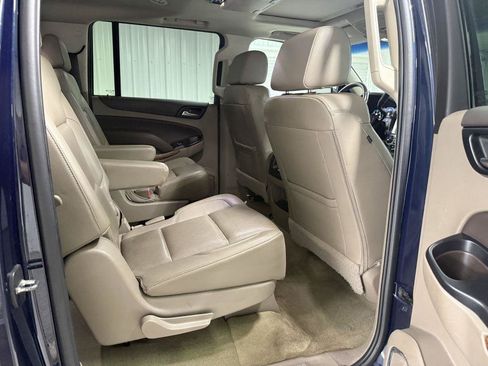Used 2017 Chevrolet Suburban Premier AWD/4WD image 39
