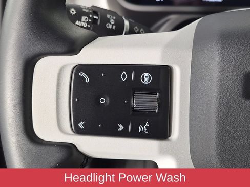 Used 2025 Land Rover Defender 110 S AWD/4WD image 17