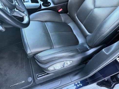 Used 2018 Porsche Macan Sport Edition image 12