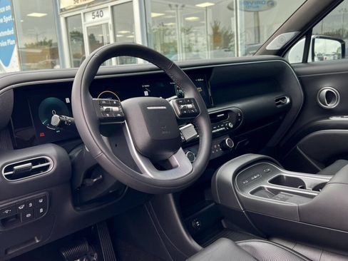 Used 2026 Hyundai Palisade Calligraphy FWD image 14