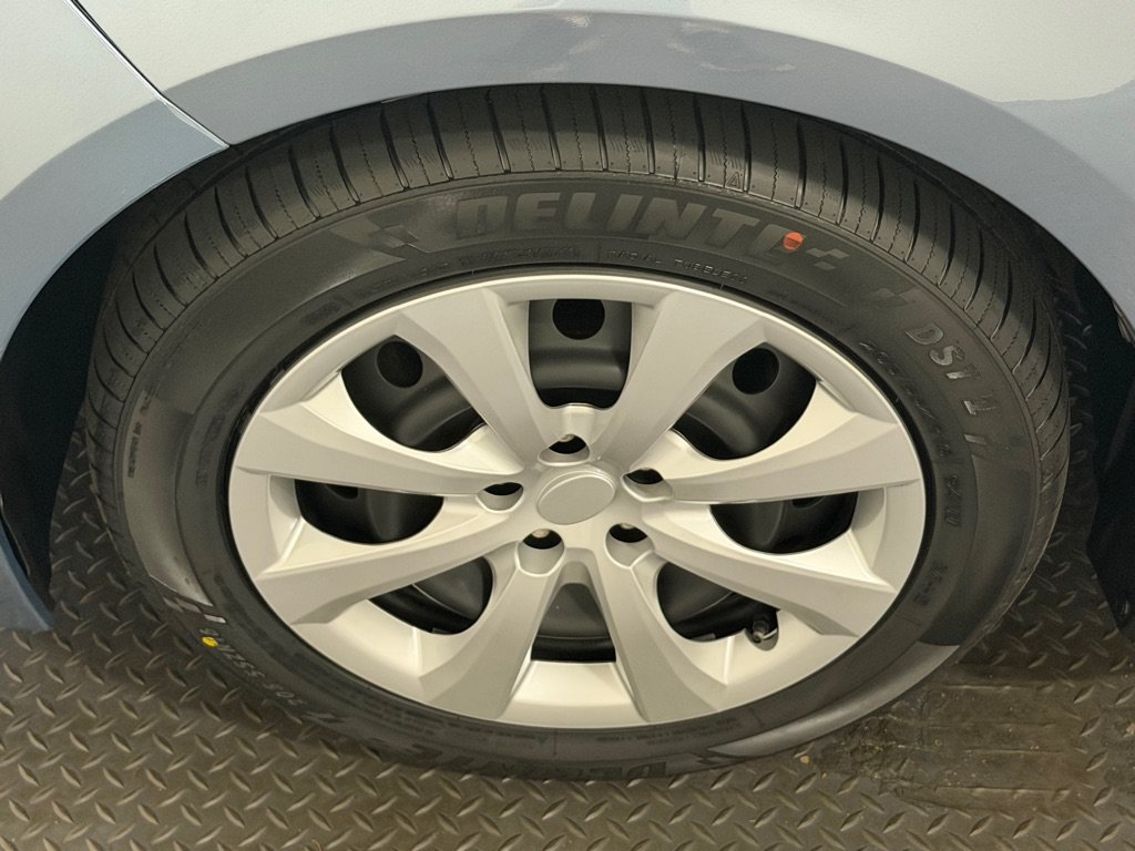 Used 2020 Toyota Corolla LE FWD image 19