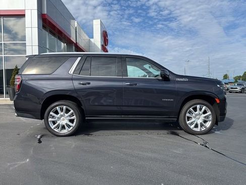 Used 2022 Chevrolet Tahoe High Country AWD/4WD image 8