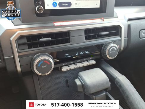 Used 2025 Toyota 4Runner SR5 AWD/4WD image 22