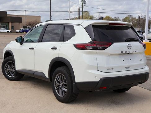 Certified 2025 Nissan Rogue S image 2