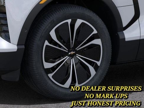 New 2025 Chevrolet Blazer EV LT AWD/4WD image 9