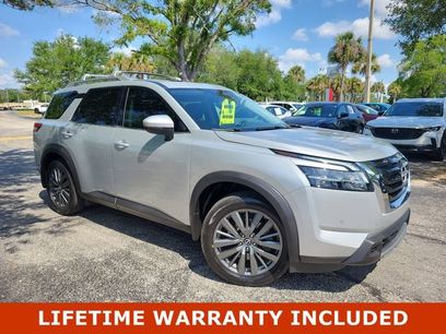 Used 2024 Nissan Pathfinder SL w/ SL Premium Package