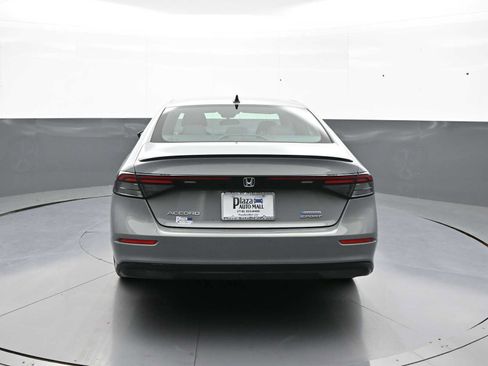 Used 2024 Honda Accord Sport image 7