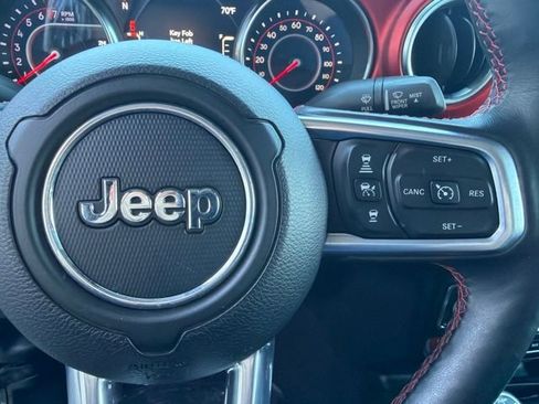 Used 2020 Jeep Gladiator Rubicon w/ Dual Top Group AWD/4WD image 25