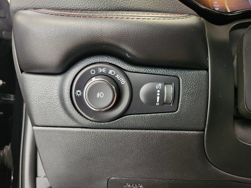 Used 2022 Dodge Durango R/T RWD image 21