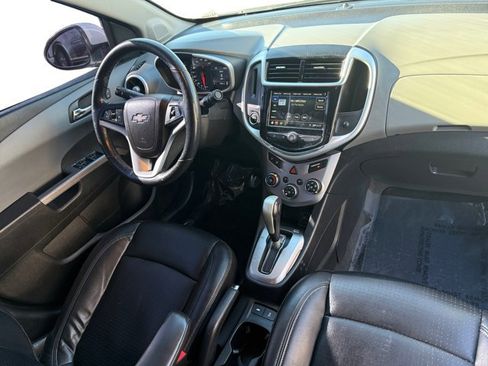 Used 2018 Chevrolet Sonic Premier image 13