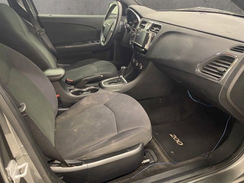 Used 2012 Chrysler 200 Touring w/ Cold Weather Group image 19