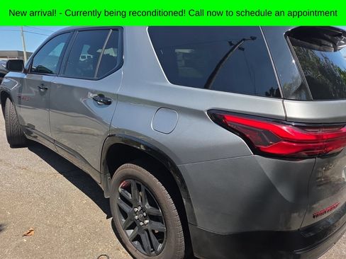 Used 2023 Chevrolet Traverse Premier w/ Redline Edition FWD image 4