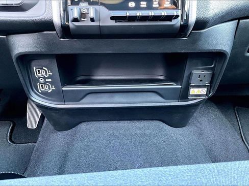 New 2026 RAM 3500 Tradesman AWD/4WD image 28